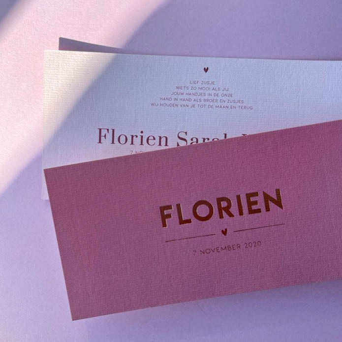 Luxe geboortekaart voor een meisje met rosé glans folie