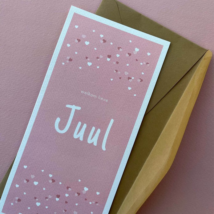 Romatisch geboortekaartje meisje hartjes