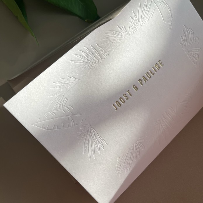 Bohemian trouwkaart bladeren en goudfolie