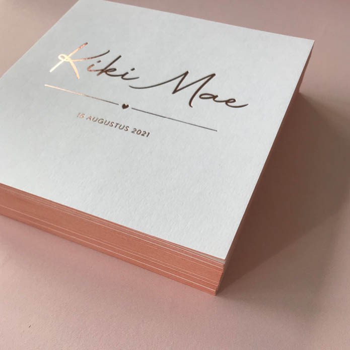 Geboortekaartje met rosé goudfolie in minimalistische stijl