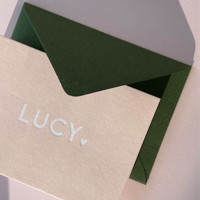 Uniek geboortekaartje zacht roze met bijzondere folie