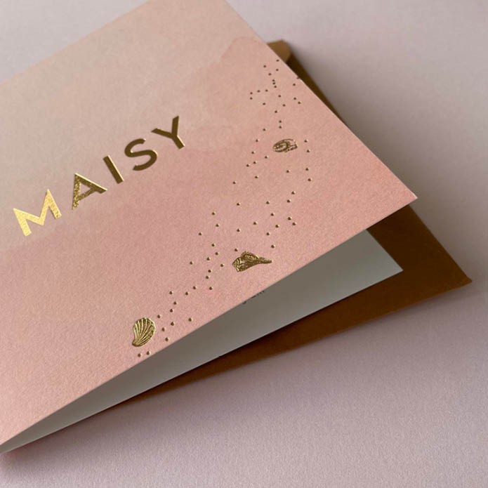 Watercolor geboortekaartje oudroze met koperfolie meisje