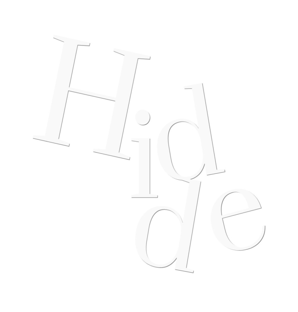 Exclusief gevouwen geboortekaartje met typografie in reliëfdruk preeg