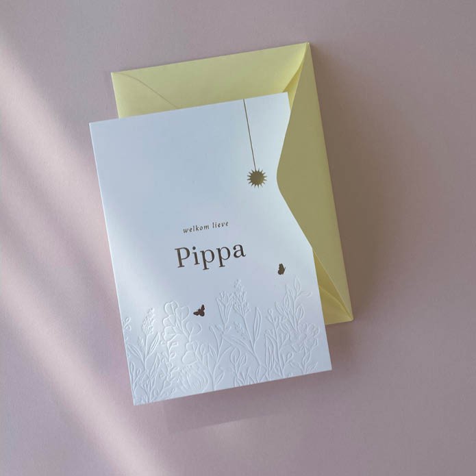 Lief goudfolie geboortekaartje bloemen