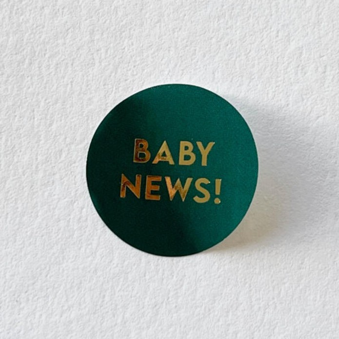 Sluitsticker groen, goud babynews
