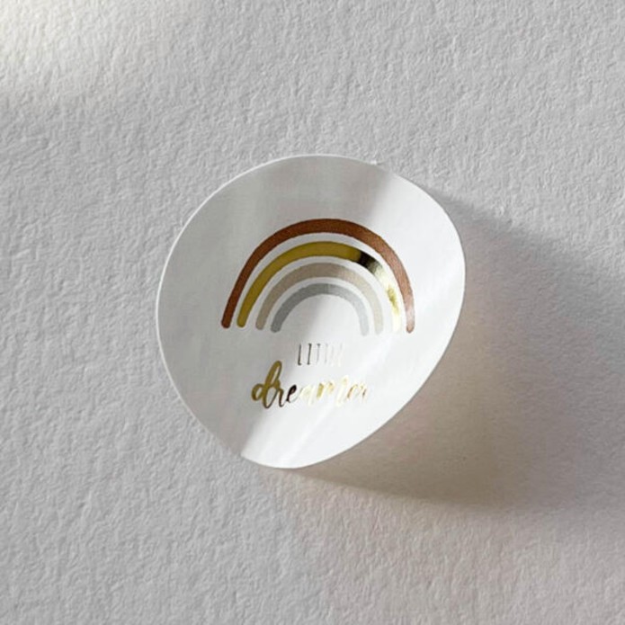 Sluitsticker wit, gouden regenboog 'little dreamer'