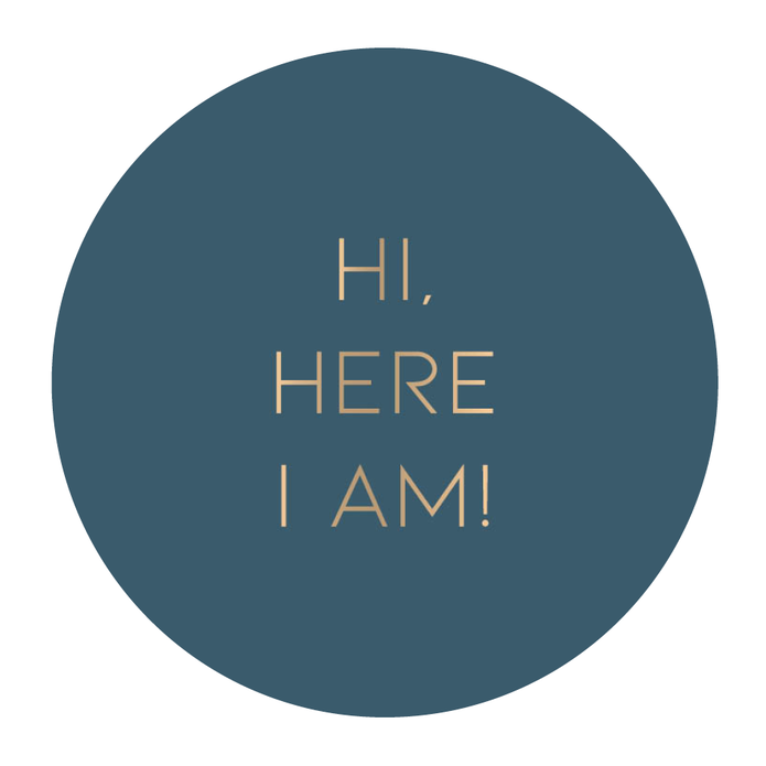 Sluitsticker jeansblauw, gouden tekst 'here i am'