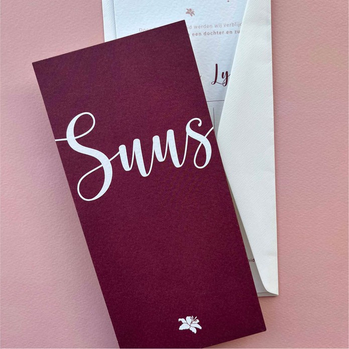 Geboortekaartje sierlijke naam met lelie