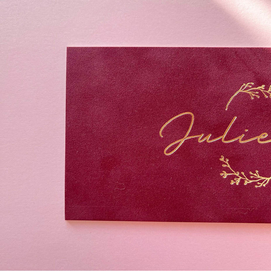 Velvet framboos + goudfolie | Ontwerp aangeleverd © by Ateljee Ma-Va/Annelies