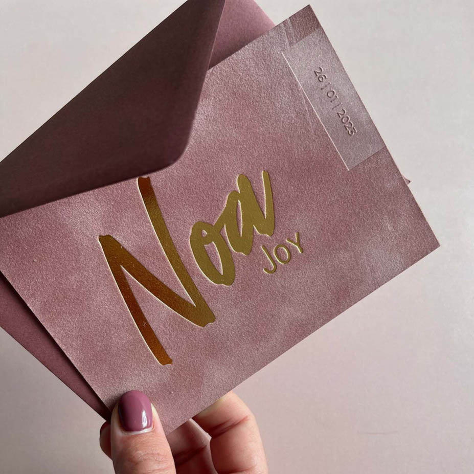 Velvet oudroze + caramelgoud folie | Origineel kaartje Lotte