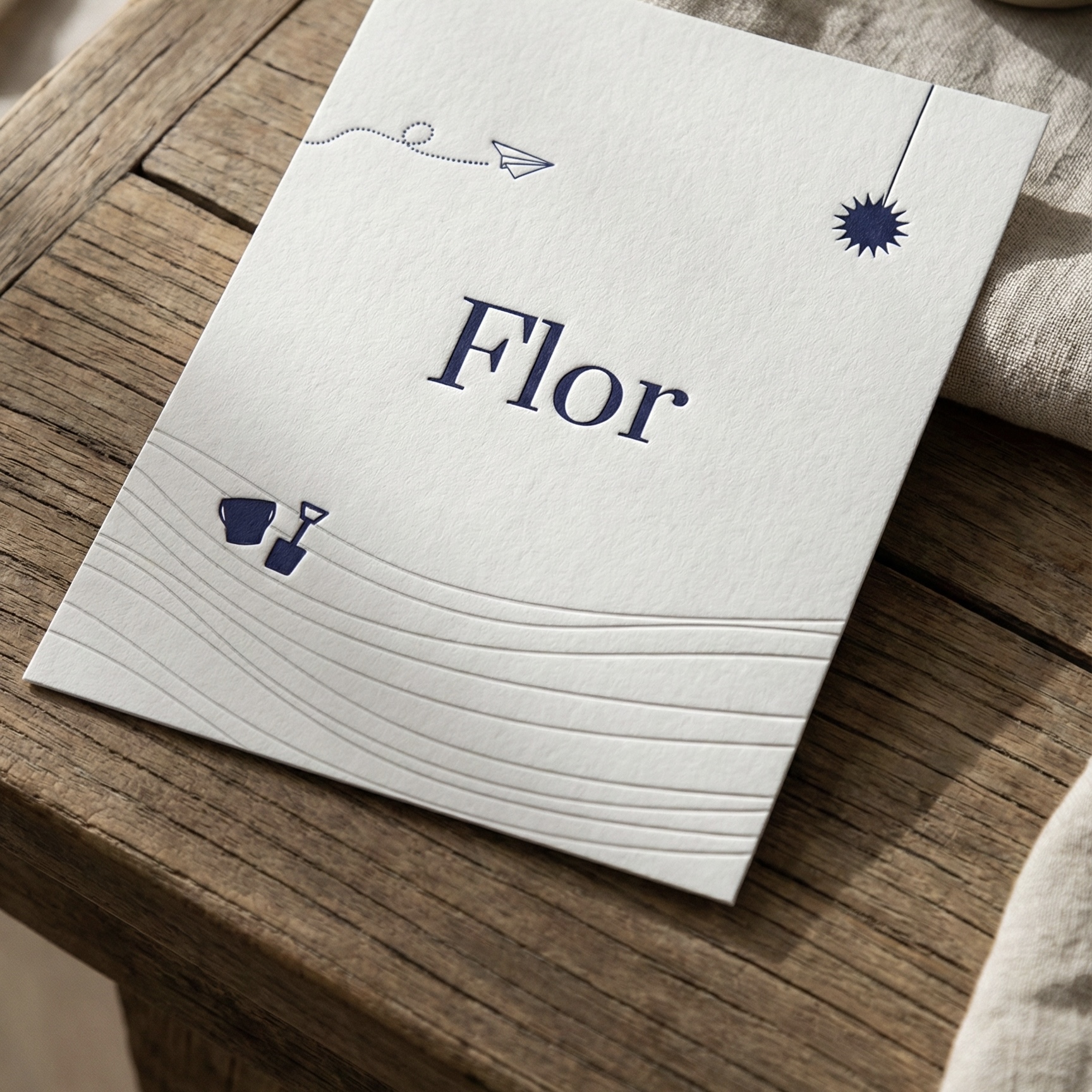 Flor is gedrukt met 2 kleuren letterpress, op Gmund Katoenpapier